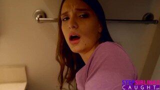 StepSiblingsCaught – Getting Sucked By StepSis While She Pees S8:E10